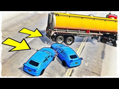 Видео: САМОЕ УЖАСНОЕ ДТП В GTA ONLINE!!!  УГАР, ЭПИК В ГТА 5 ОНЛАЙН!