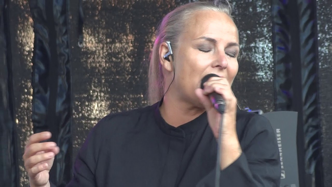 2/8 Sommer ved Søen, Kolding, Søs Fenger - Koldt Udenfor