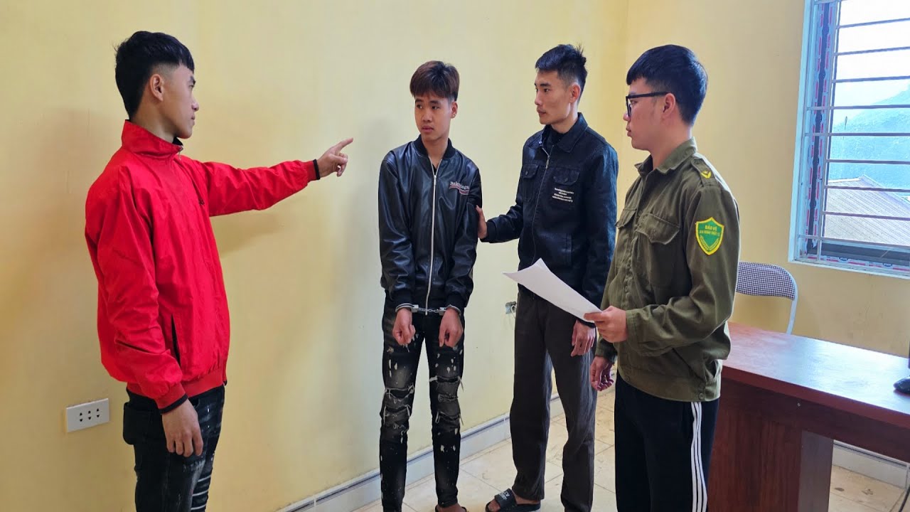 The police have temporarily detained the thug and issued an administrative penalty.