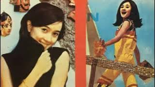 Titiek Sandhora - Terang Bulan Di Gunung