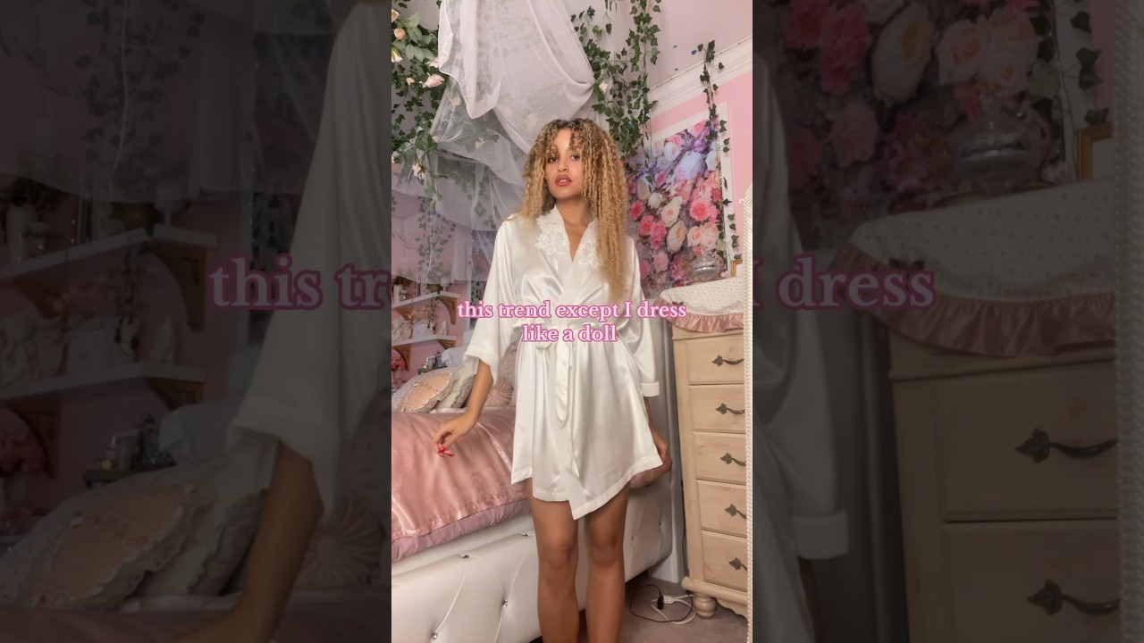 choose your character [room tour up on my channel]🎀