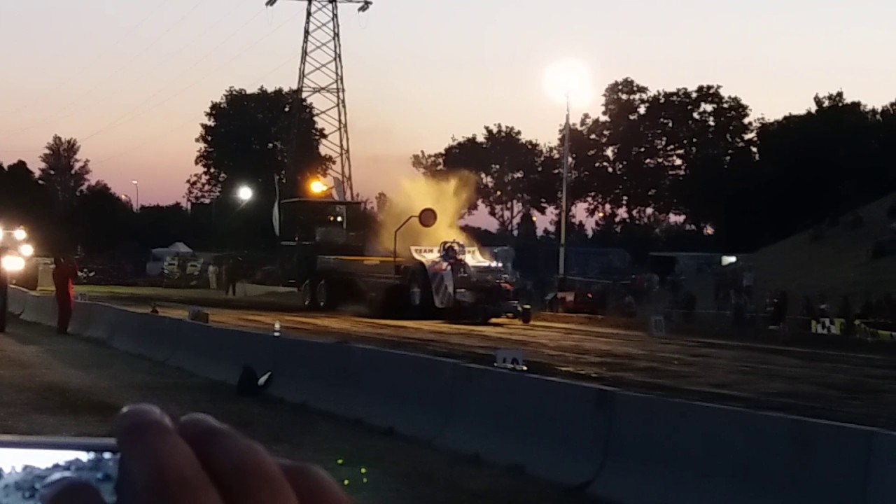 camera iphone 8 plus apk Tractor pulling Bologna 2017 tank 47 @ qualifica libero 28