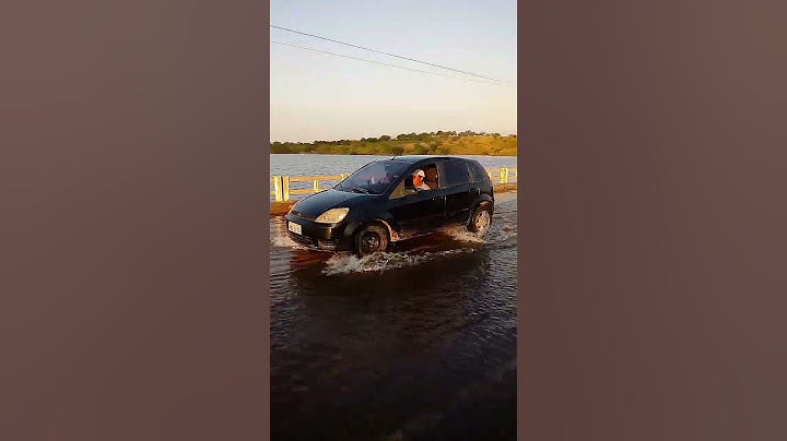 A ponte não está liberada para passar carro.
