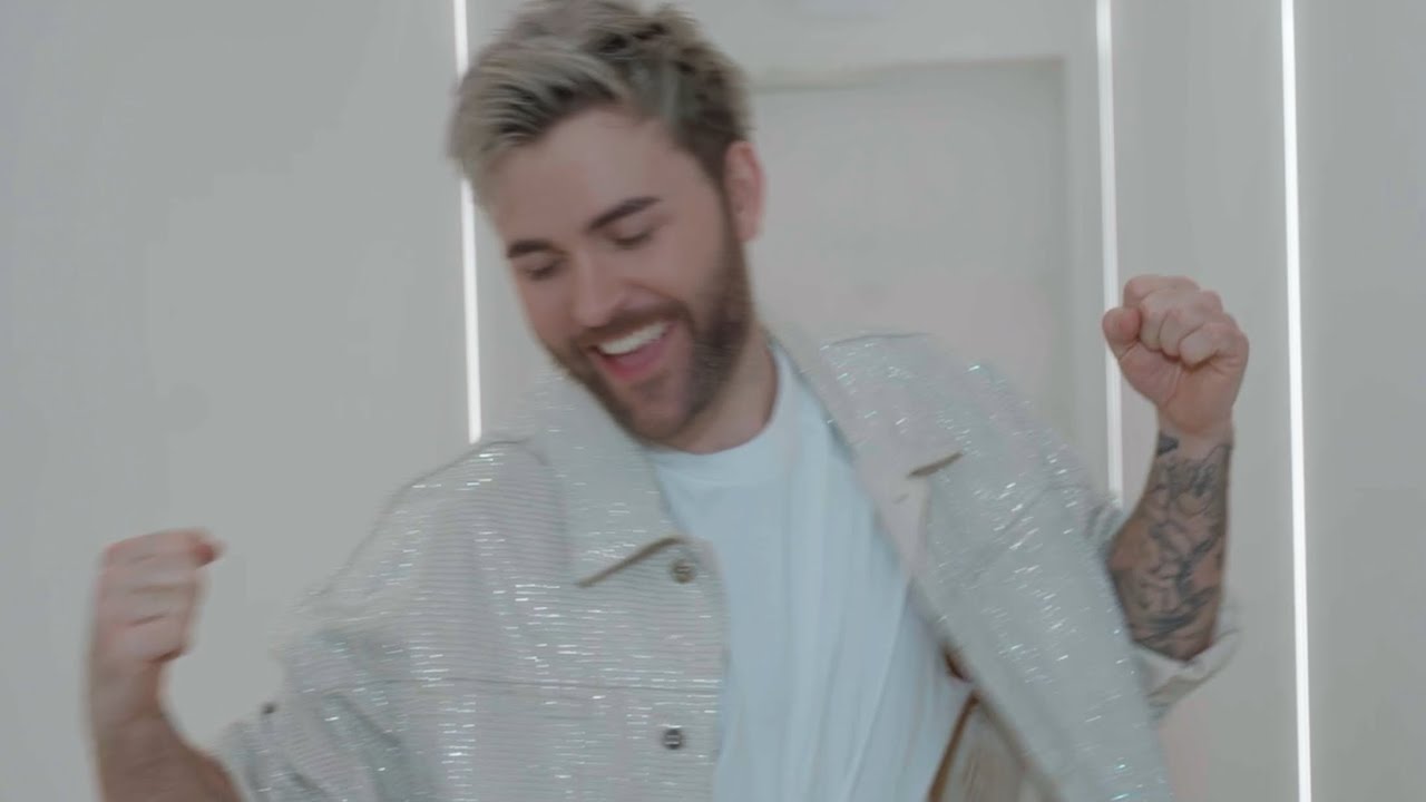 Daniel Johnson - Weekend (Offizielles Musikvideo)