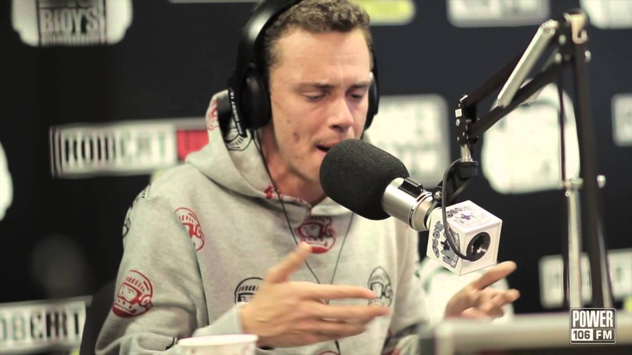 ⁣Logic Freestyles Over Classic Hip Hop Beats!