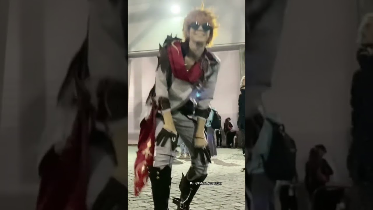 Hey girlie ;) #cosplay #genshinimpact #tartaglia #genshinimpactcosplay