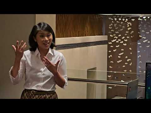 Stephanie V. Orlino, AVP and Head ng Stakeholder Management Team, PLDT and Smart