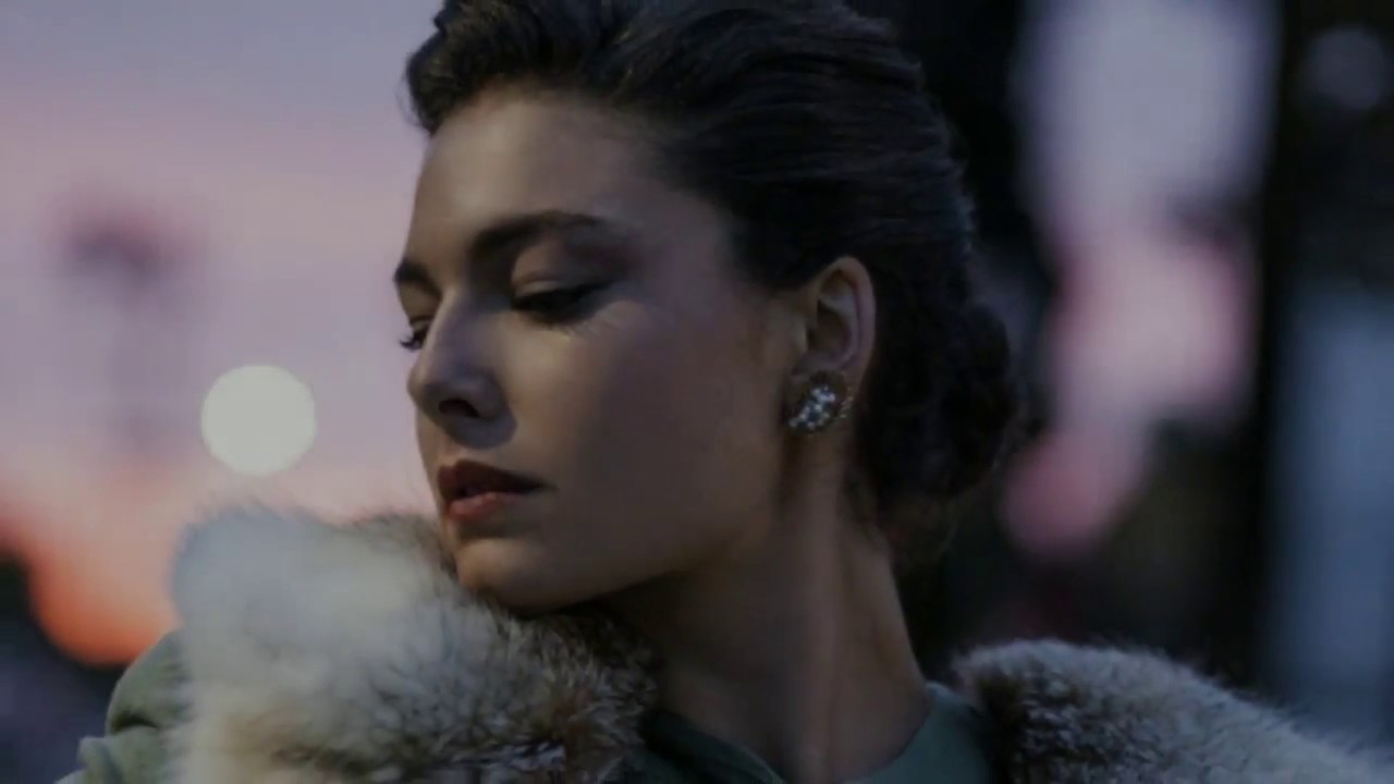 Alexa Davalos Hot