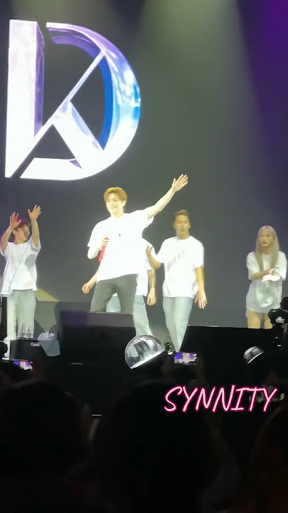 230114 강다니엘 (Kang Daniel) First parade in Malaysia - Ending