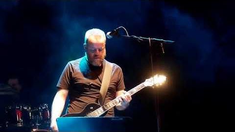 Bjørn Riis  |  The Waves