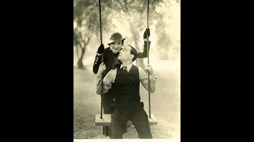 I Like To Do Things For You - Frankie Trumbauer & His Orchestra (w Mildred Bailey)