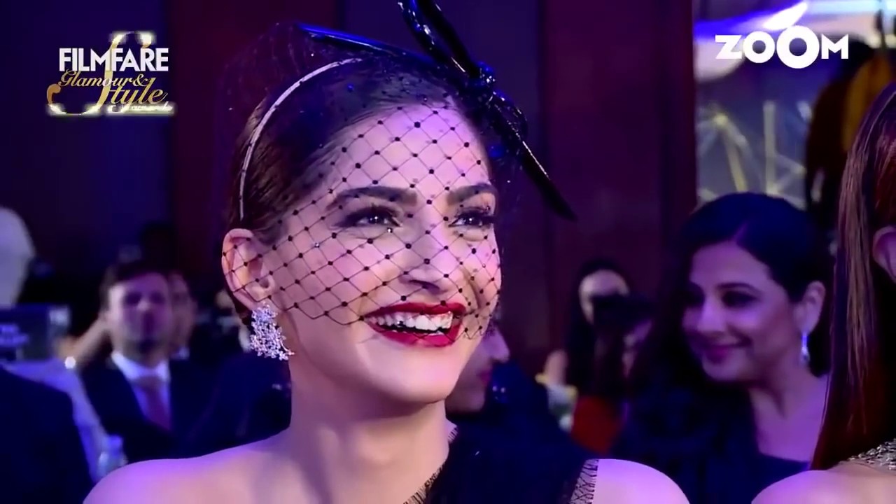 FilmFare Award 2019 SHAHRUKH KHANI RAJKUMAR Special Performance