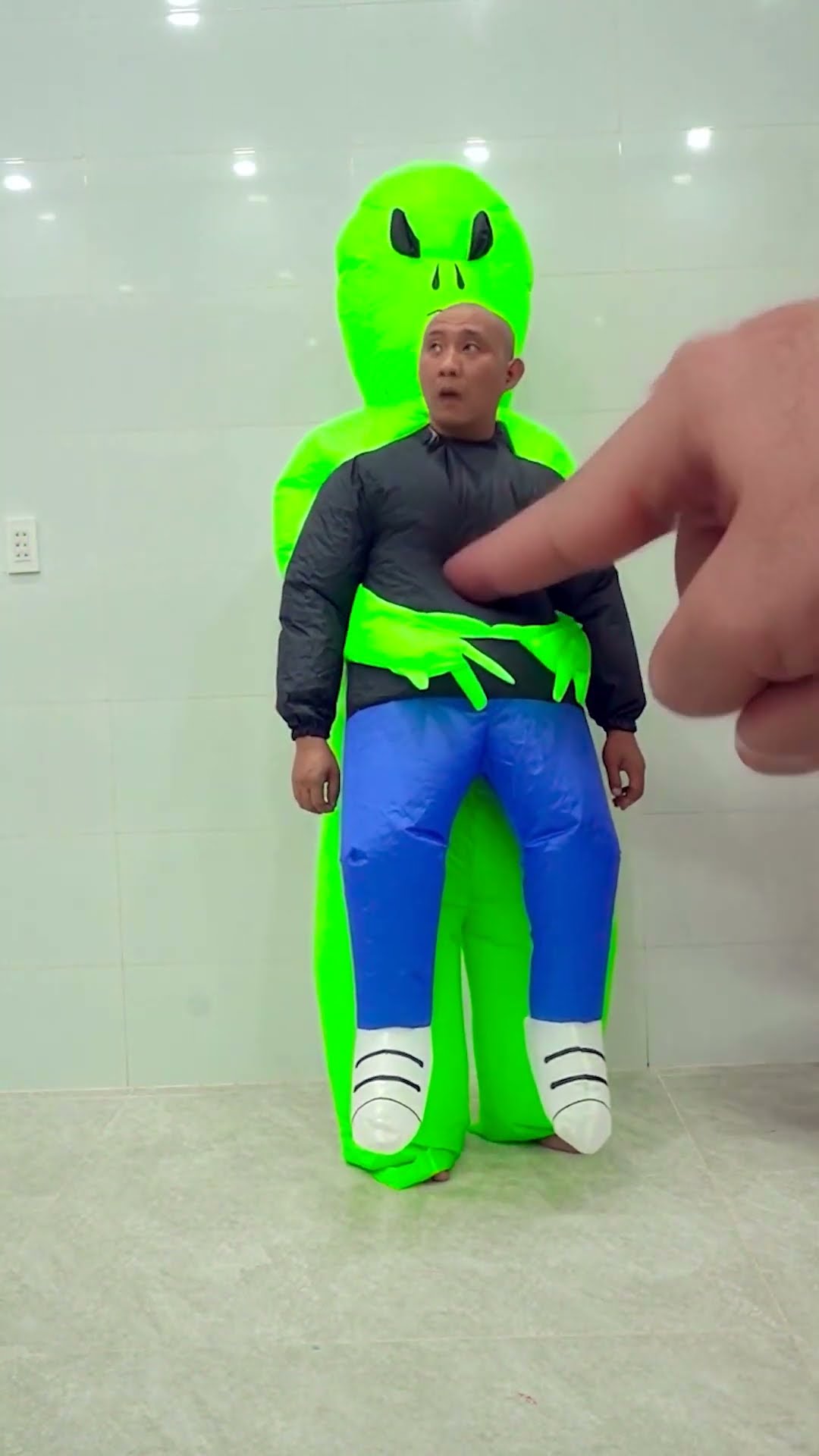 Poke it ?#funny  #trend #biboben