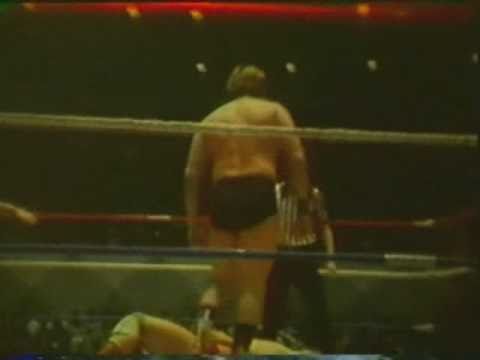 Bill Dundee, Tommy Gilbert, Tommy Rich vs David Schultz, Bill Ash, Gorgeous George Jr (12-12-76)