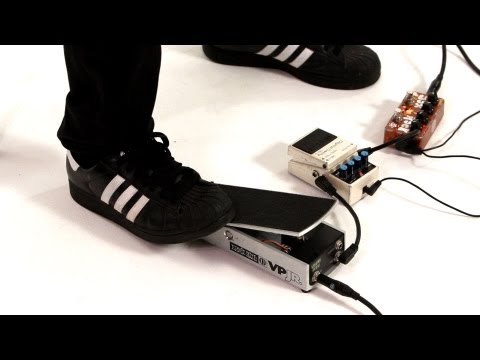 how-to-put-delay-pedal-1st-w/-volume-pedal-|-guitar-pedals