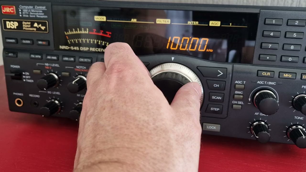JRC NRD-545 DSP - YouTube