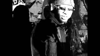 ROYCE 5'9"