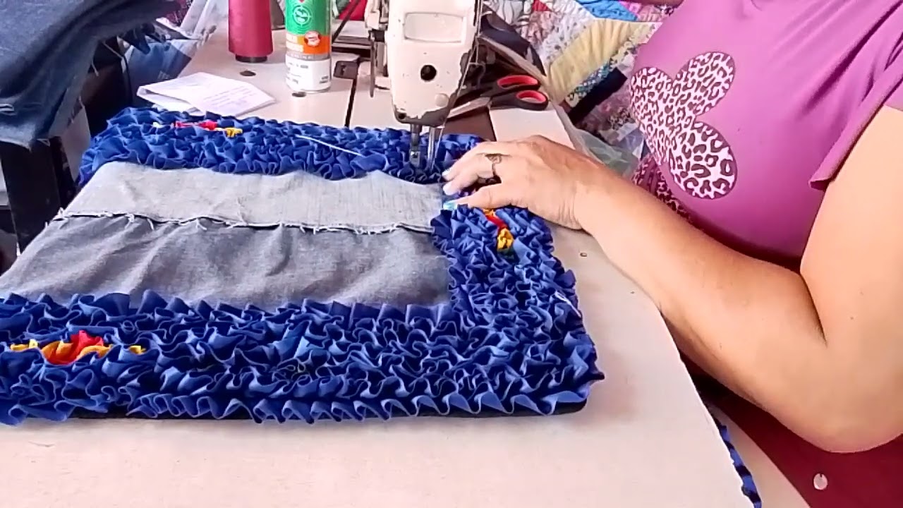 tapete frufru simples e fácil de fazer venham conferir 💥🪡🧵✂️
