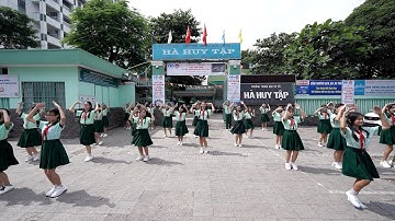 Đồng diễn Flashmob "Như cánh diều bay - flying kites" - Trường THCS Hà Huy Tập