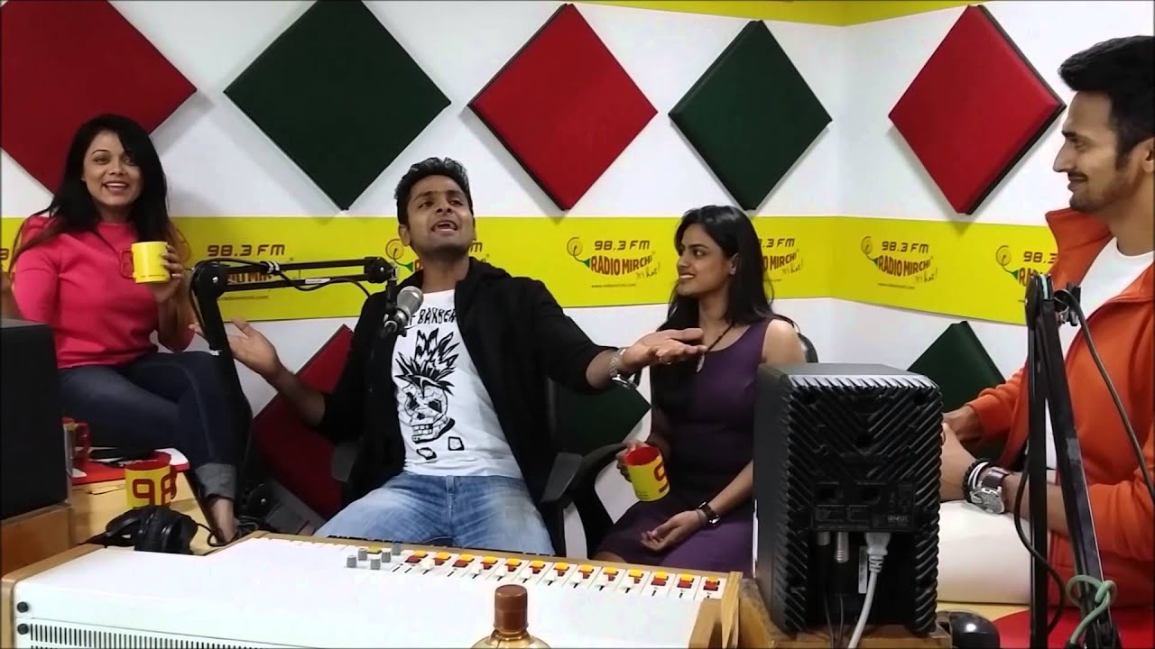 Coffee Ani Barach Kahi team gets candid in Mirchi Studios!!! To make it Hotter!