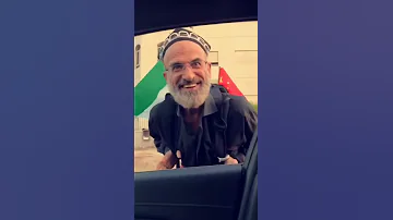 شوف البنت الكويتيه شنو تسءل هاذا العجوز و لا تنسى الايك الله يحفضك 