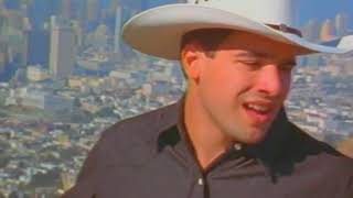 Video thumbnail of "Bobby Pulido - Desvelado - 1995"