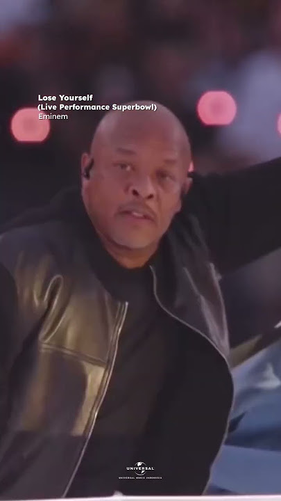 Mau ngingetin lagi nih, kalo performance-nya Eminem di Super Bowl se-KEREN ITU ❤️‍🔥