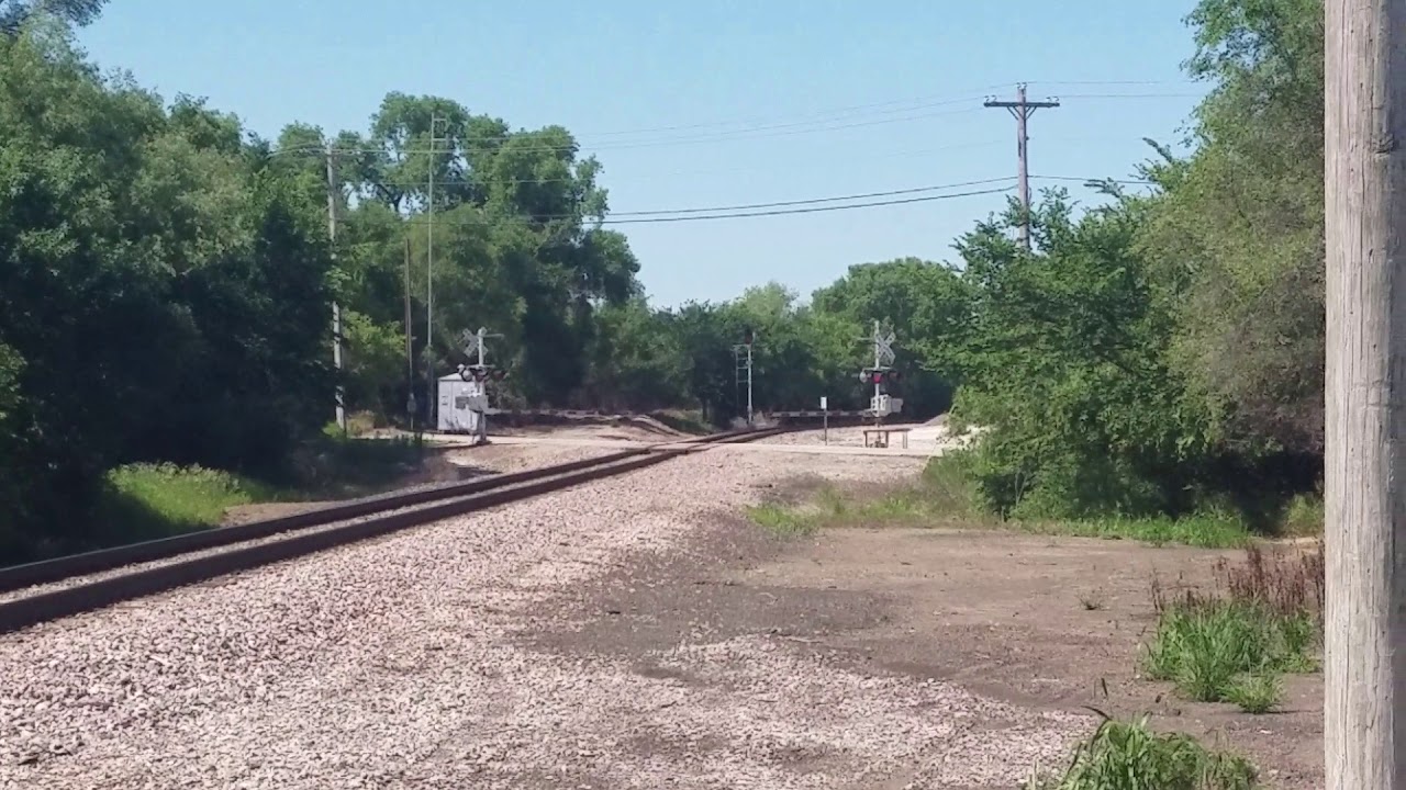 Amtrak 6 over 7 hours late at Lincoln Nebraska YouTube