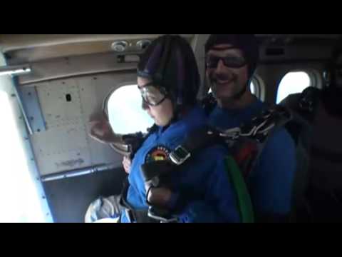 Michelle Cisneros SKYDIVES!!!