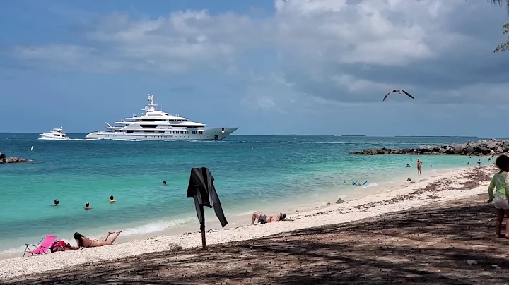 The Infinity Mega Yacht Arrives - Key West, Florid...