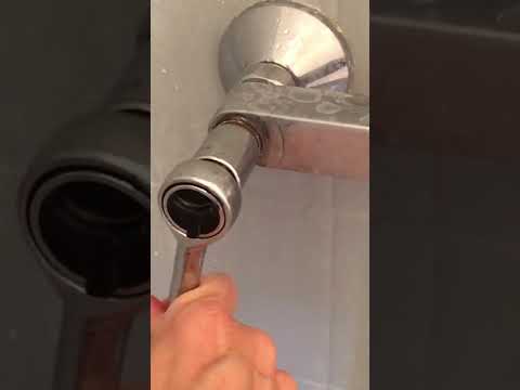 Vidéo: Robinet à bille pour salle de bain : appareil et réparation