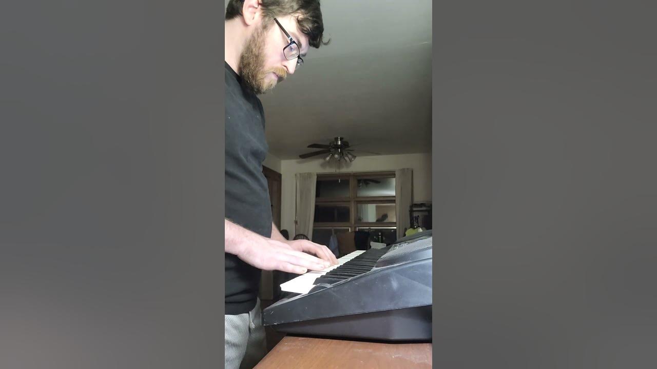 Eleanor Plunkett - Piano