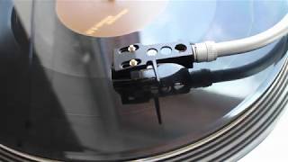 Download Lagu Royksopp - Poor Leno (2001 Vinyl) HQ Recording - Technics 1200G / Audio Technica ART9 MP3