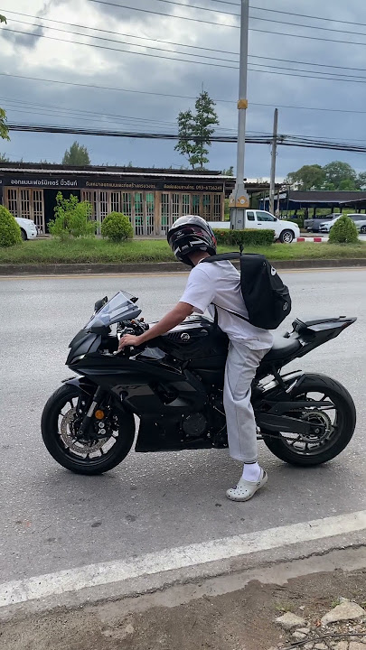 YAMAHA R7 model 2025 original idle sounds #shorts #yamaha #yamahar7 #r7 #yzfr7 #yamaharse