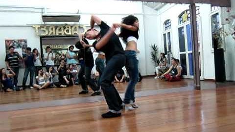 Alisson Rodrigues Sandi and Wendy Yee - Zouk workshop 4 demo , in Singapore, June 2010