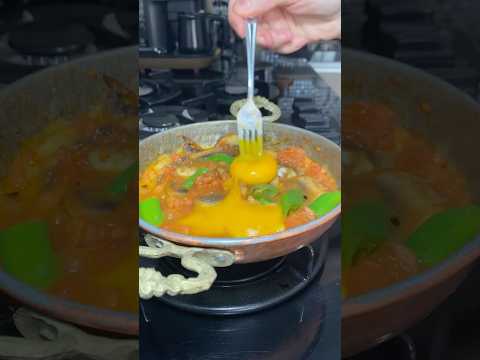Шакшука? Менемен? Грибы?