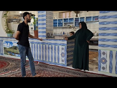 The Cameraman Helped Sugli To Pay Off Akbar S Debt And Prevent Him From Selling The Carpet