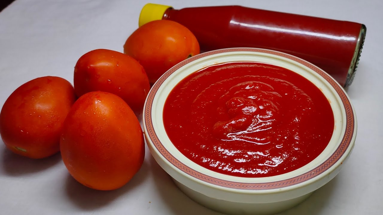 How to make tomato ketchup /sauce | Easy tomato ketchup/sauce recipie ...