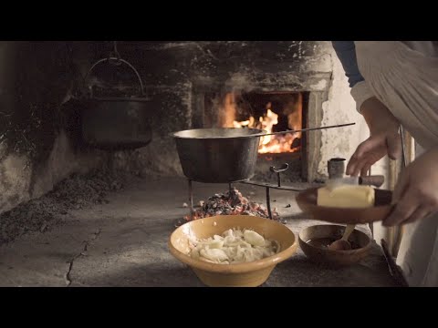 Traditionelle österreichische Küche und Getränke (Folge 1). 