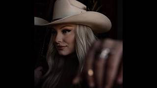 Krissy Feniak  Singer: Songwriter