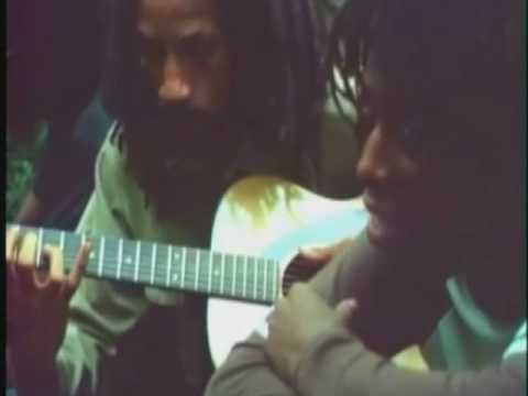 ROOTS!! Rare Footage of Augustus Pablo And Hugh Mu...