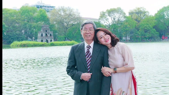 Con gái hát tặng bố bài hát: Cha và con gái