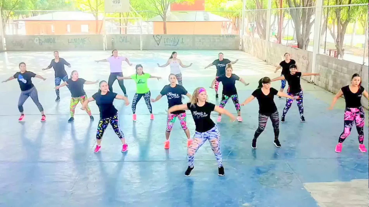 TIENE ESPINAS EL ROSAL(mireya fraimart) zumba