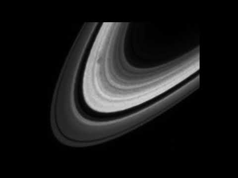 Hubble captures the start of a new spoke season on Saturn