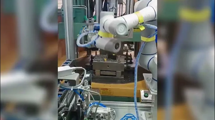 DOBOT CR7 Machine Tool Loading & Unloading - Automotive Industry