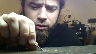 Setting tiny diamonds