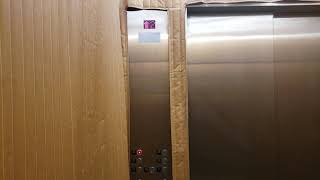 Fujitec Hydraulic Service Elevator at Aberdeen Square in Richmond BC [Epic Motor Nominee #4]