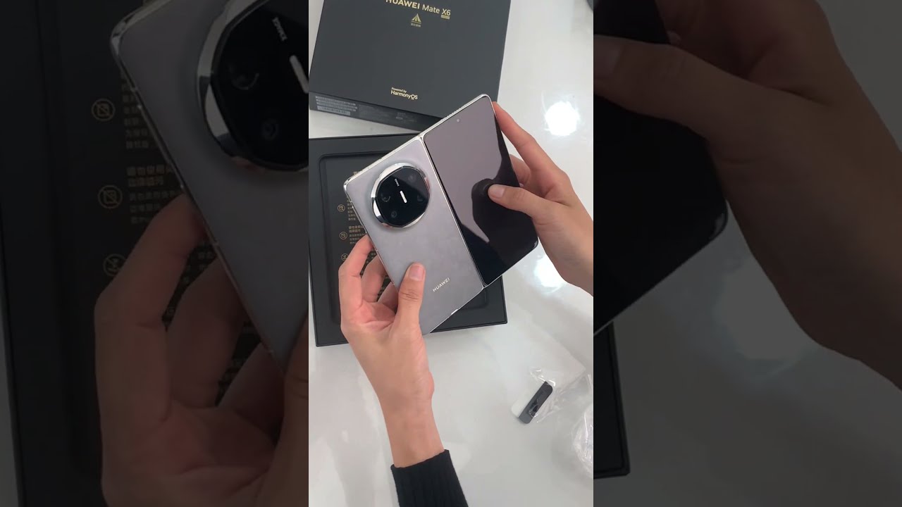 HUAWEI Mate X6 FIRST LOOK UNBOXING NO Compromise Foldable 