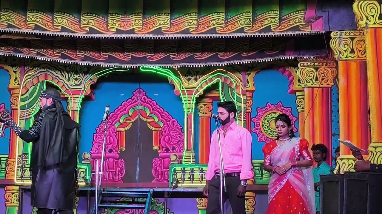 ಕಲಿಯುಗ ಹೆಣ್ಣು ಪ್ರೇಮಿಗೆ ಮಣ್ಣು ಸಾಮಾಜಿಕ ನಾಟಕ ಬೋಸಯ್ಯನಹಟ್ಟಿ ಮೊಳಕಾಲ್ಮೂರು ತಾಲ್ಲೂಕು ,,ಅನು ಪಾತ್ರದಲ್ಲಿ ಕಸ್ತೂರಿ