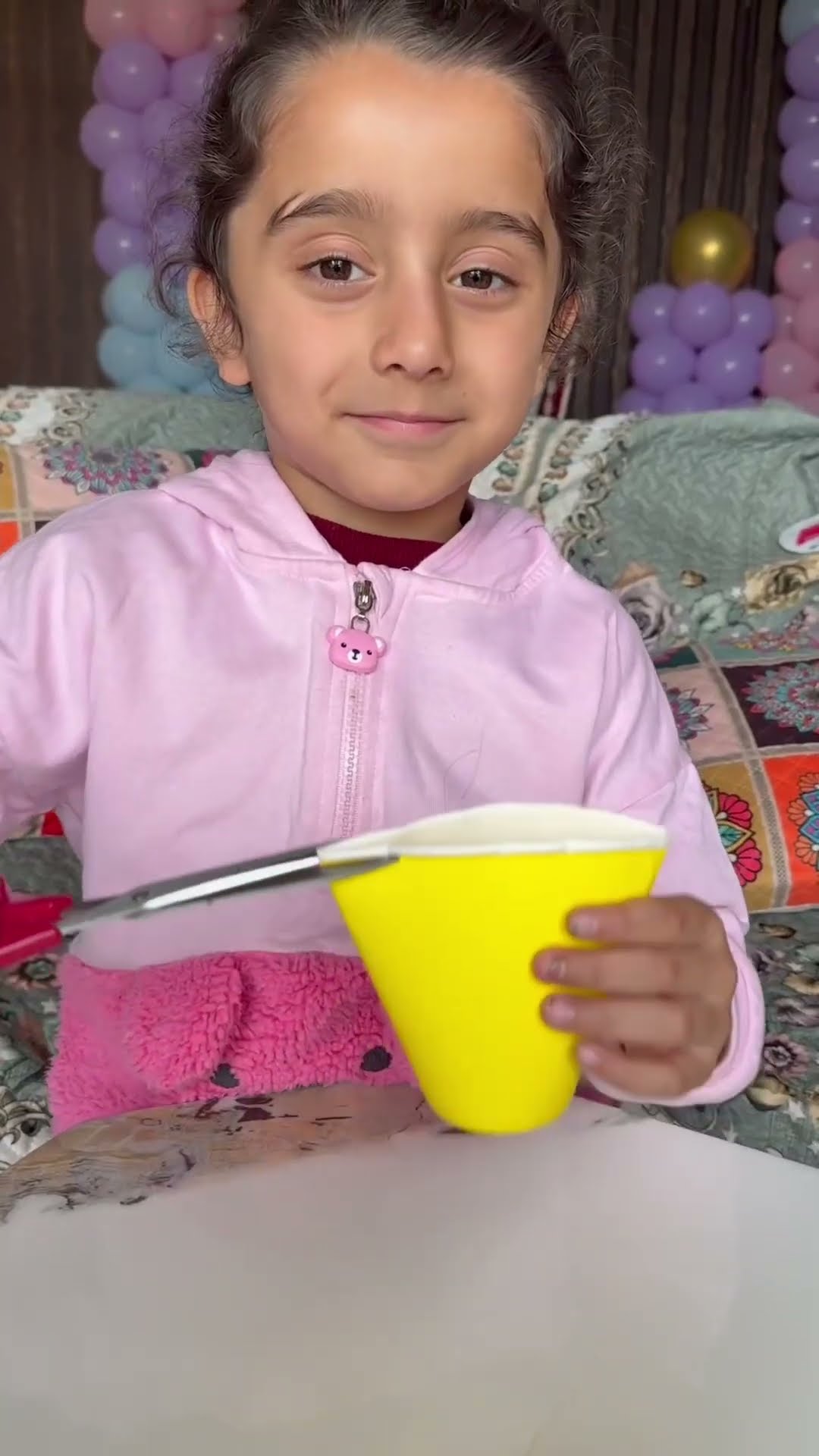Tinku ne banai chocolate basket from paper cup ???